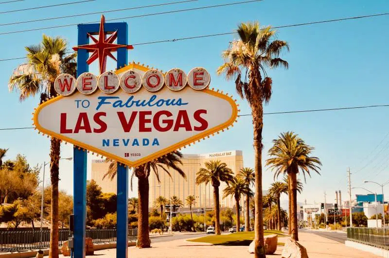 One of the most well know desert cities in the US is Las Vegas, the largest city within the greater Mojave Desert