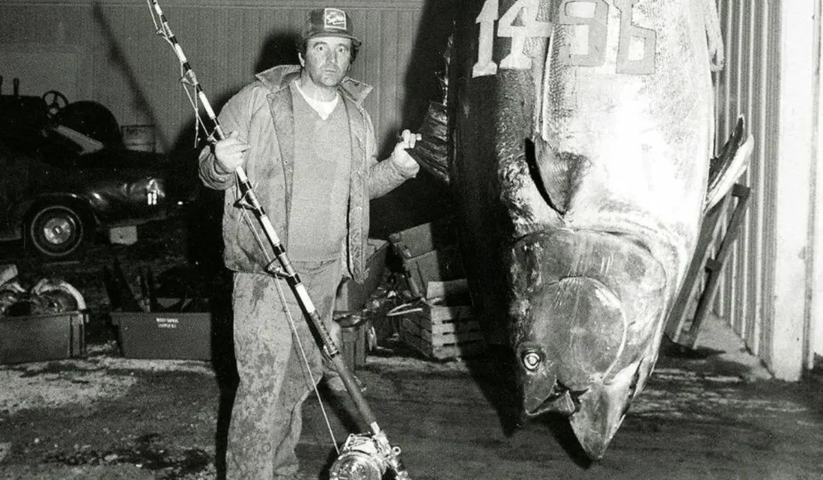 the largest bluefin tuna ever caught