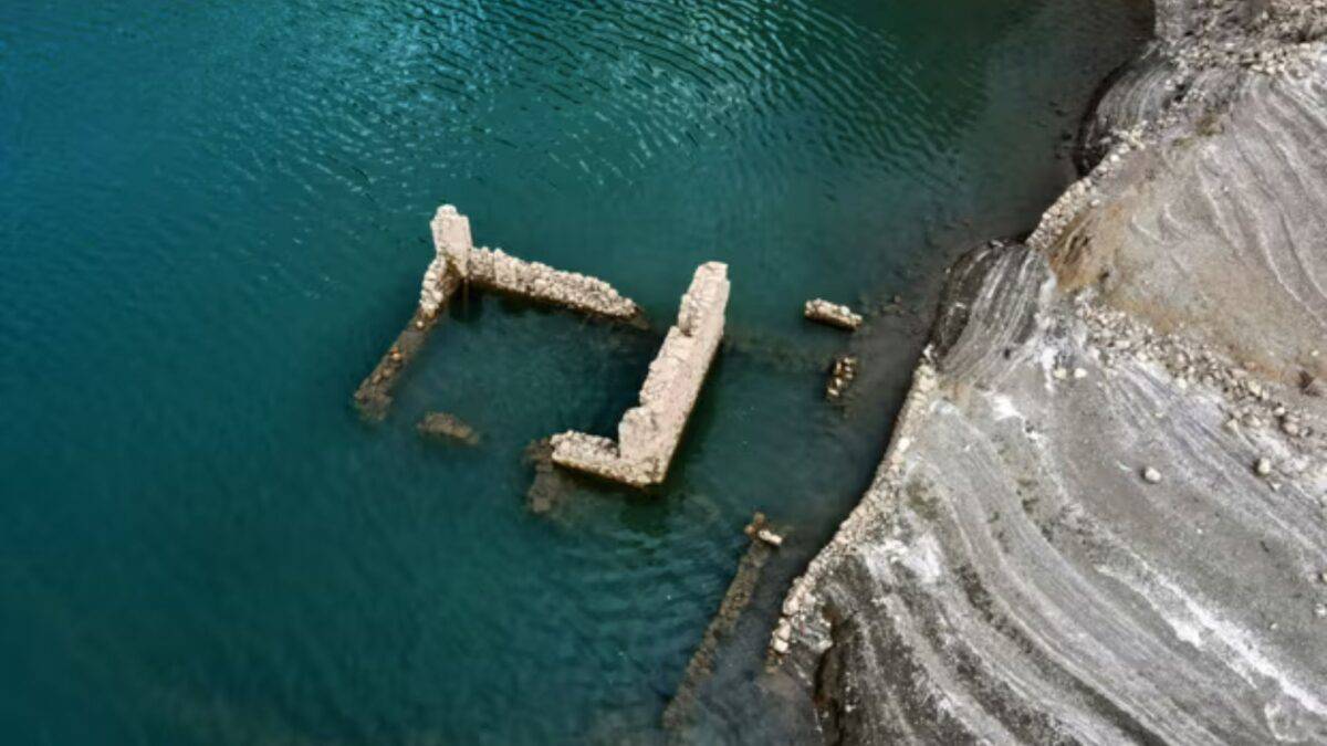 Sunken Village Emerges from Greek Reservoir for First Time in 30 Years as Drought Takes Hold