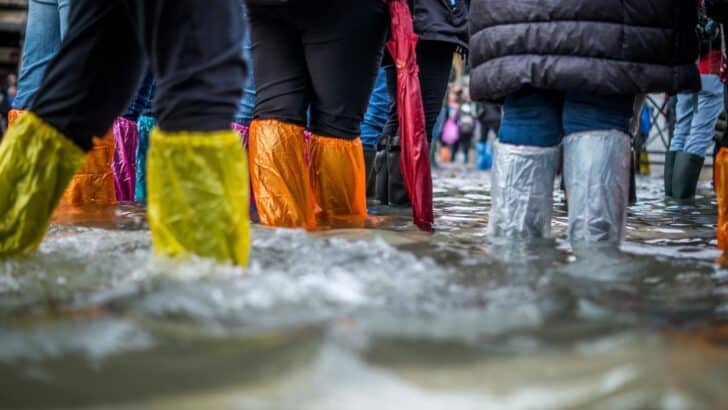 The Heaviest Rainfall Ever Measured in a Single U.S. Day
