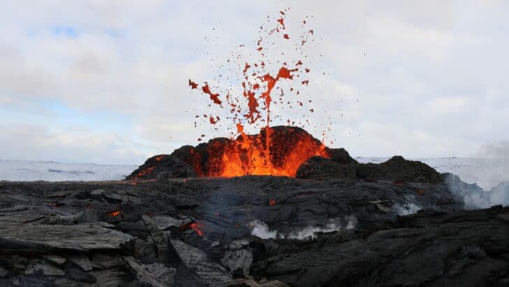 11 Signs a Volcano Is About to Erupt