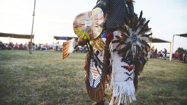 7 Ancient American Tribes and Their Enduring Cultural Legacies