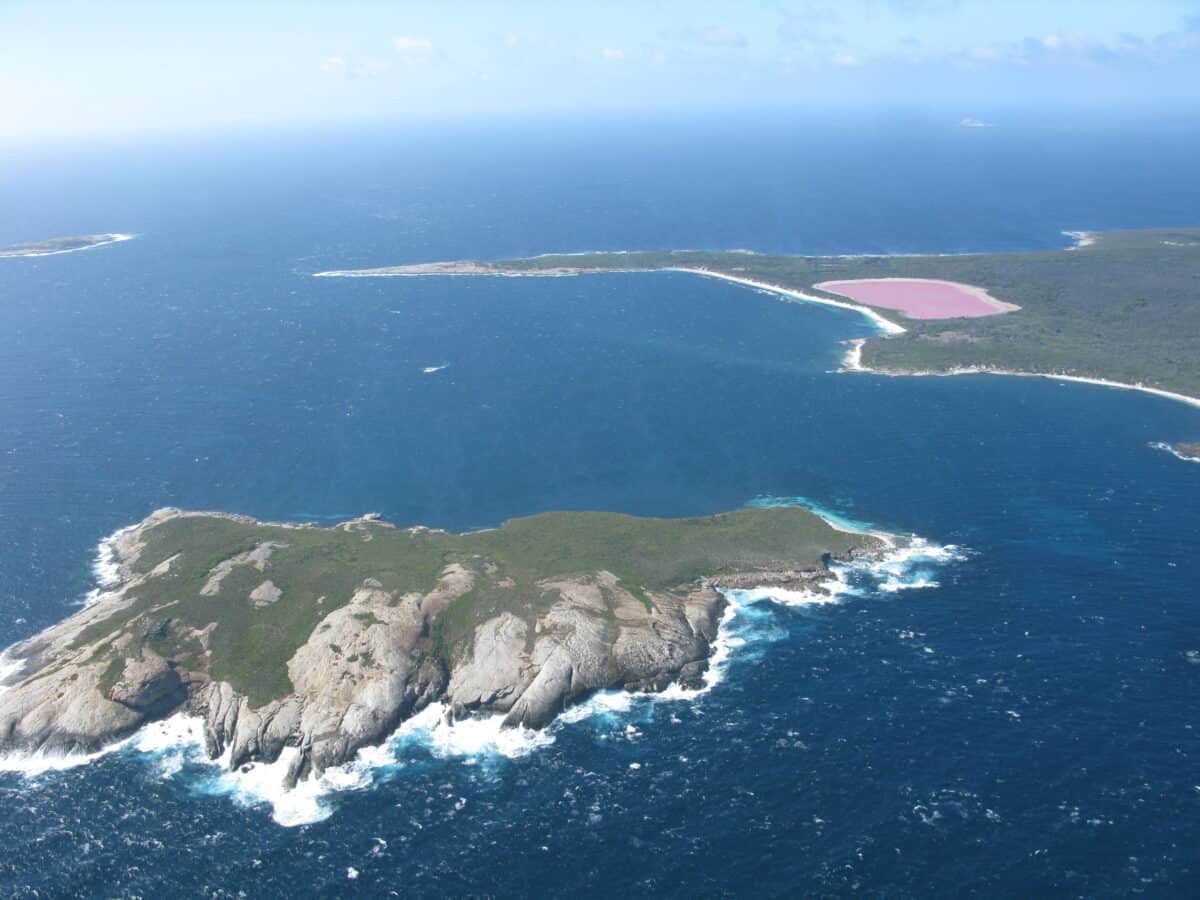 Lake Hillier