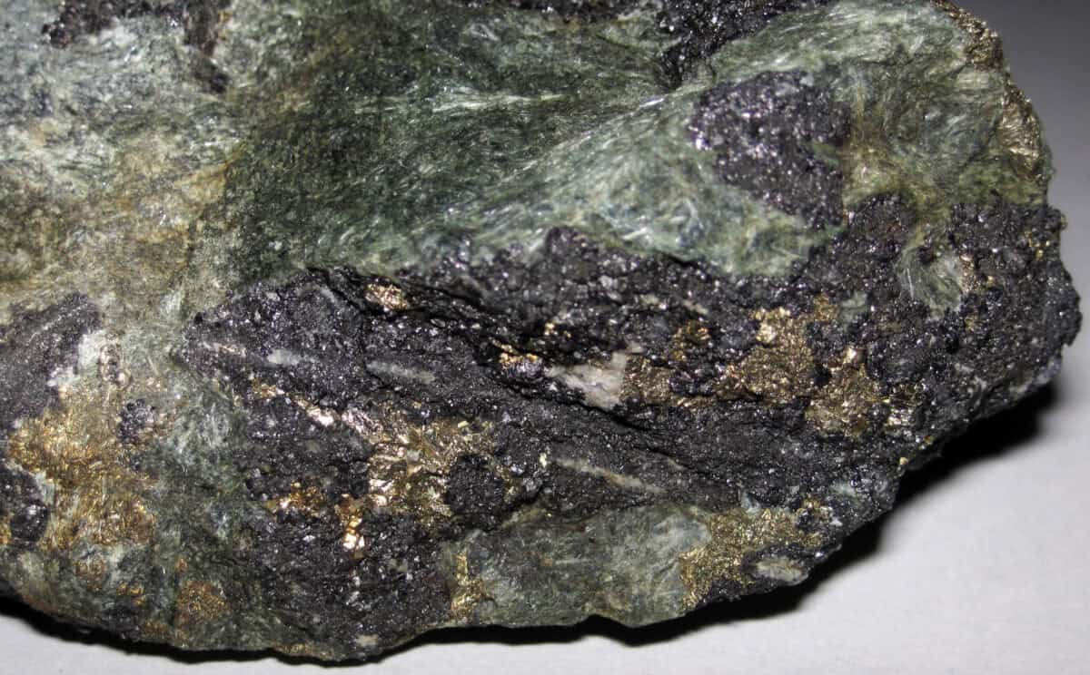 Magnite deposit on a old rock. 