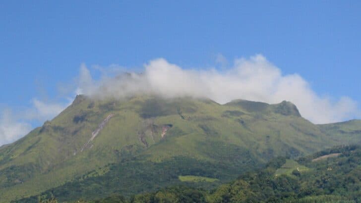 The Deadly Volcano That Erased a Town Is Now Active Again