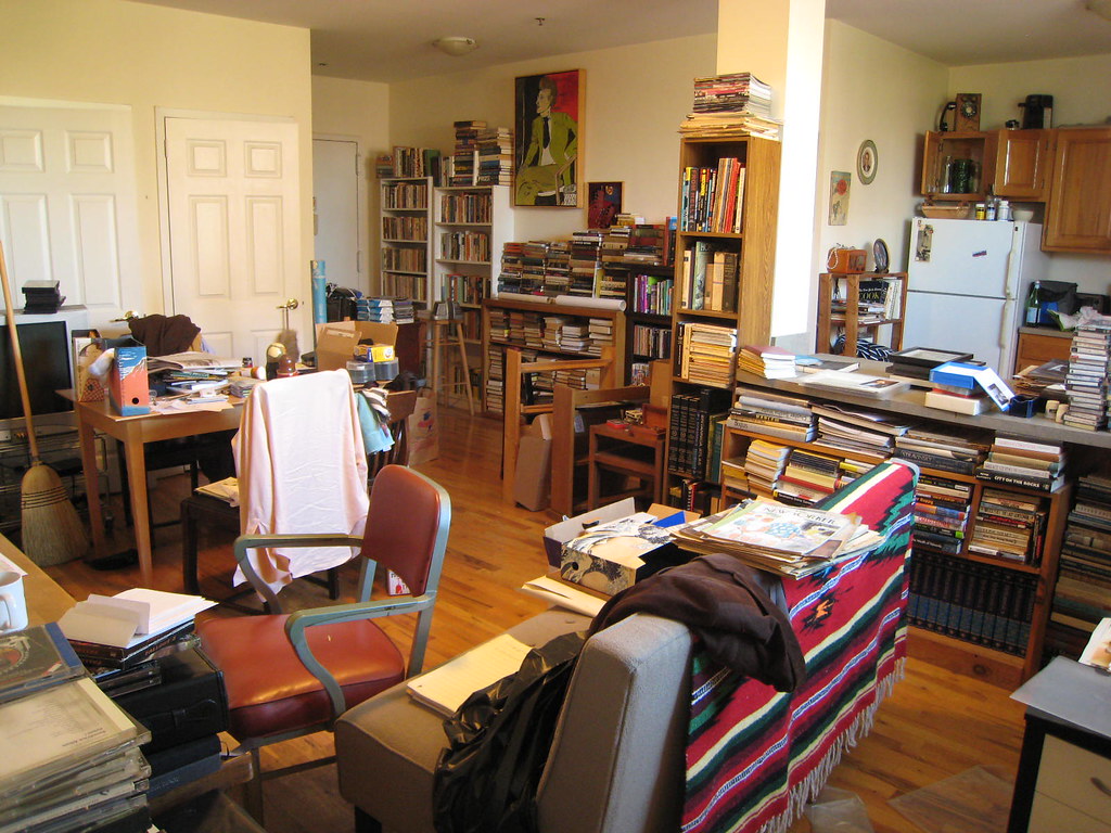 Living in a Constantly Cluttered Environment (image credits: flickr)