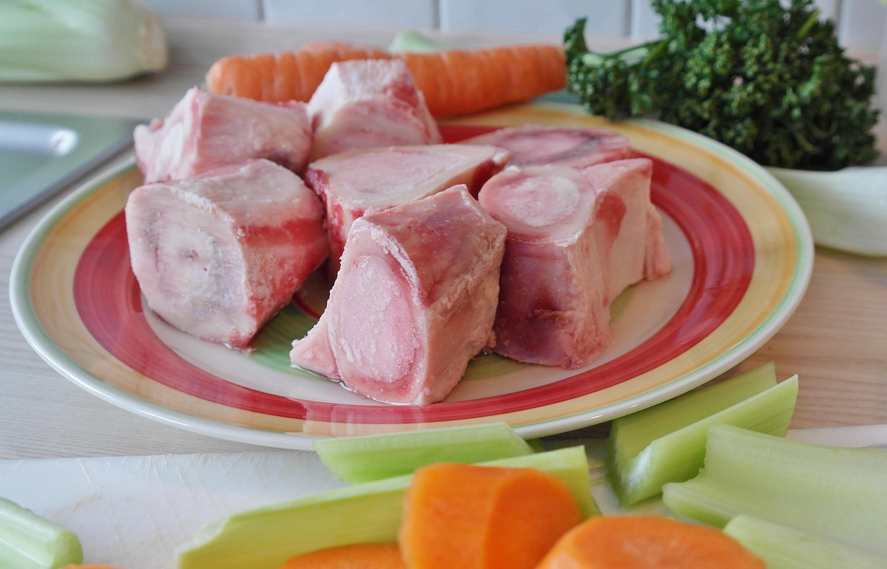 Bone Broth: Liquid Gold for Joints (image credits: pixabay)