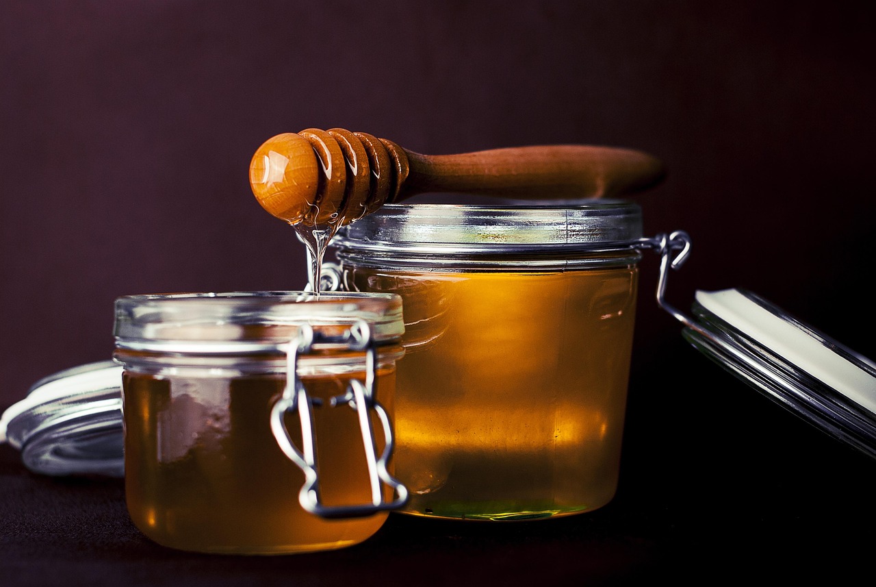 Honey: Nature's Sweet Medicine (image credits: pixabay)