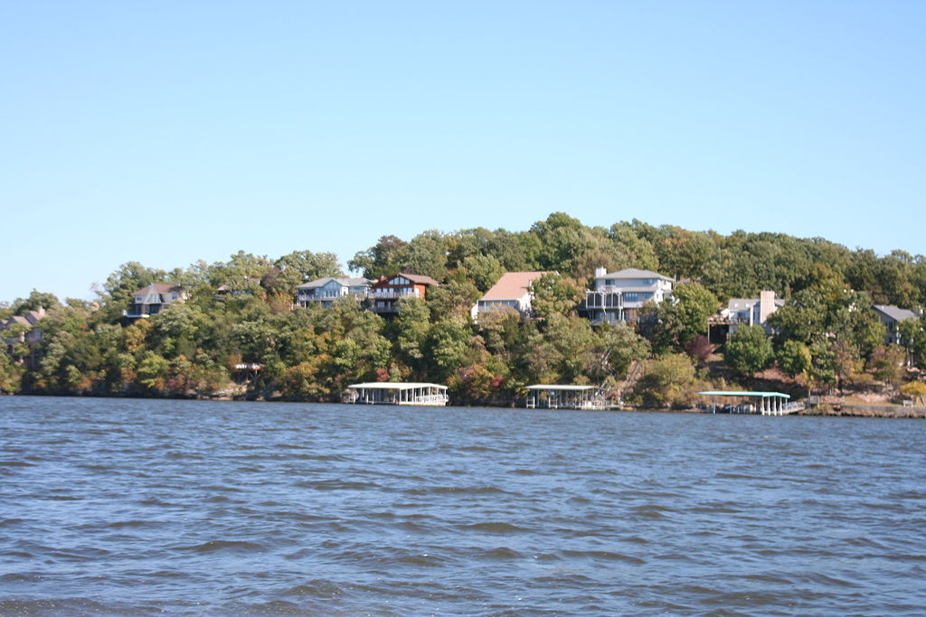 Lake of the Ozarks, Missouri - Party Waters Turn Fatal (image credits: Lake of the Ozarks. Source: Wikimedia Commons)