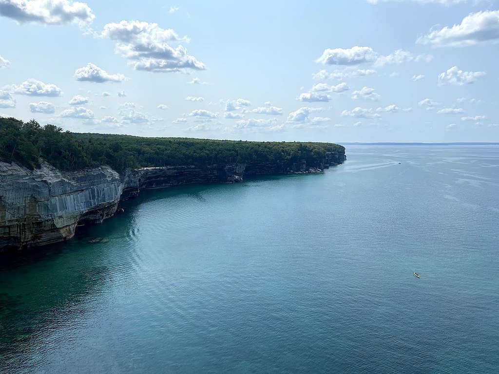 Lake Superior - Cold Water Killer (image credits: Lake Superior: Source: Wikimedia Commons)