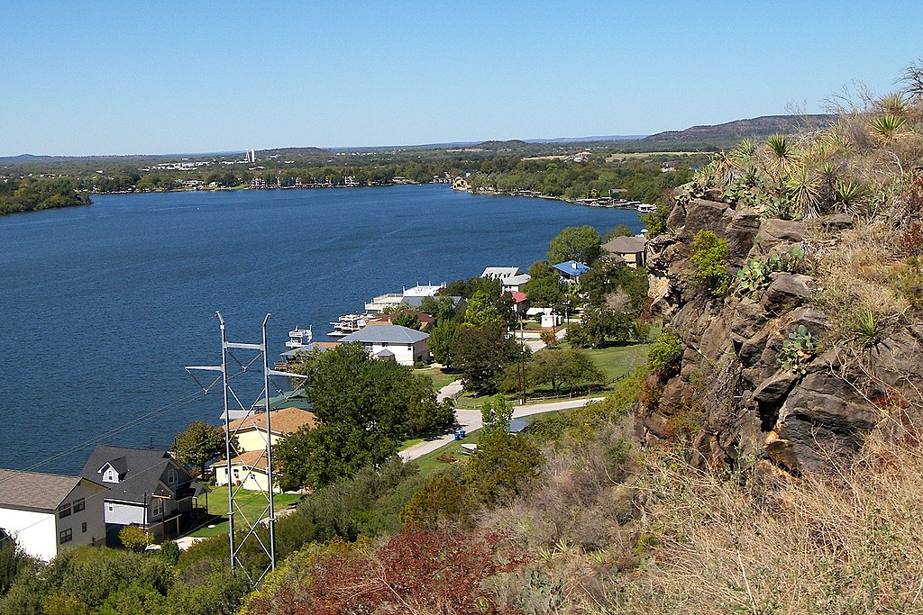 Lake LBJ, Texas - Brain-Eating Amoeba Territory (image credits: Lake LBJ, Texas. Source: Wikimedia Commons)