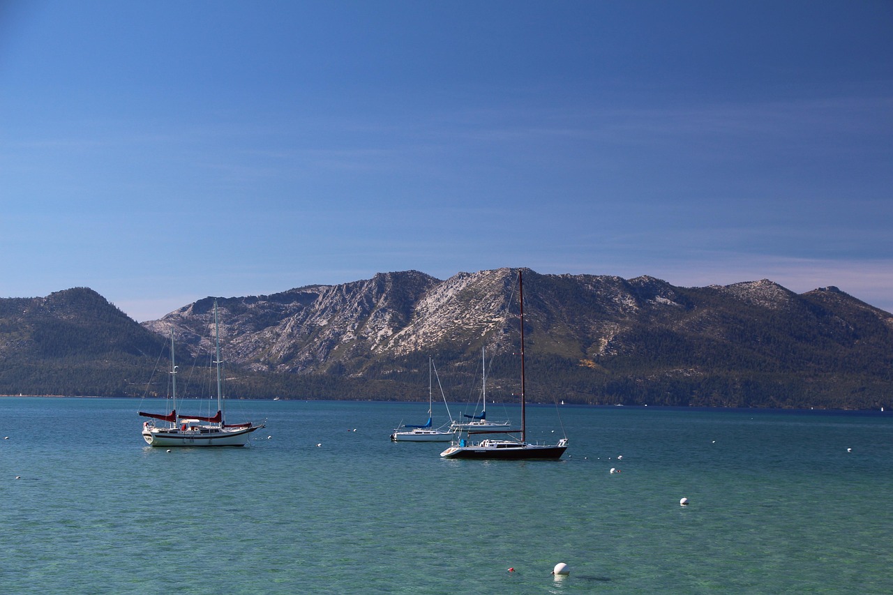 Lake Tahoe, California/Nevada - Deceptive Depths (image credits: pixabay)