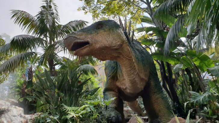 How the Largest Dinosaurs Compared to Today’s Giants