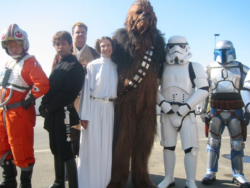 Chewbacca's Canine Connection (image credits: Greetings from the Tarmac 2, CC BY 2.0, https://commons.wikimedia.org/w/index.php?curid=3161178)