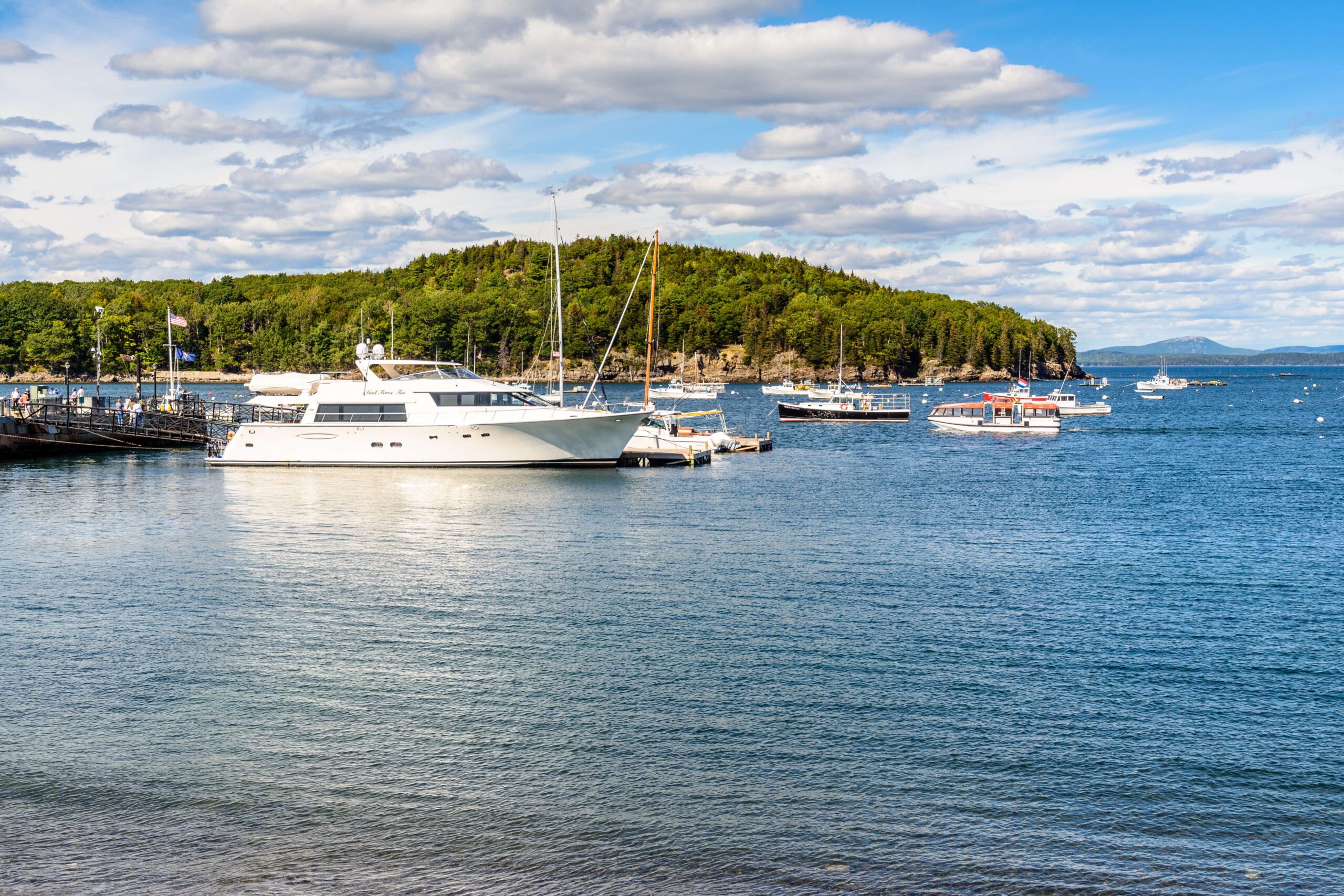 Bar Harbor, Maine - Gateway to Acadia's Majesty (Image Credits: Wikimedia)