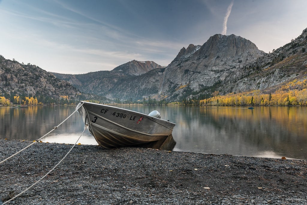Mono Lake: California's Ancient Alkaline Wonder (Image Credits: Flickr)
