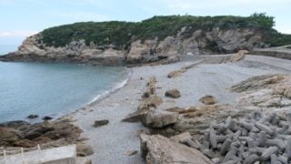 7 Coastal Communities in the US Facing Severe Erosion Risk