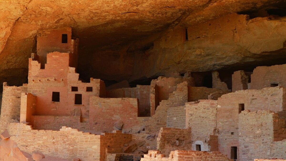 The World's Most Mysterious Ancient Sites: 7 Ancient Wonders Of North America