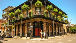7 Historic US Towns Frozen In Time