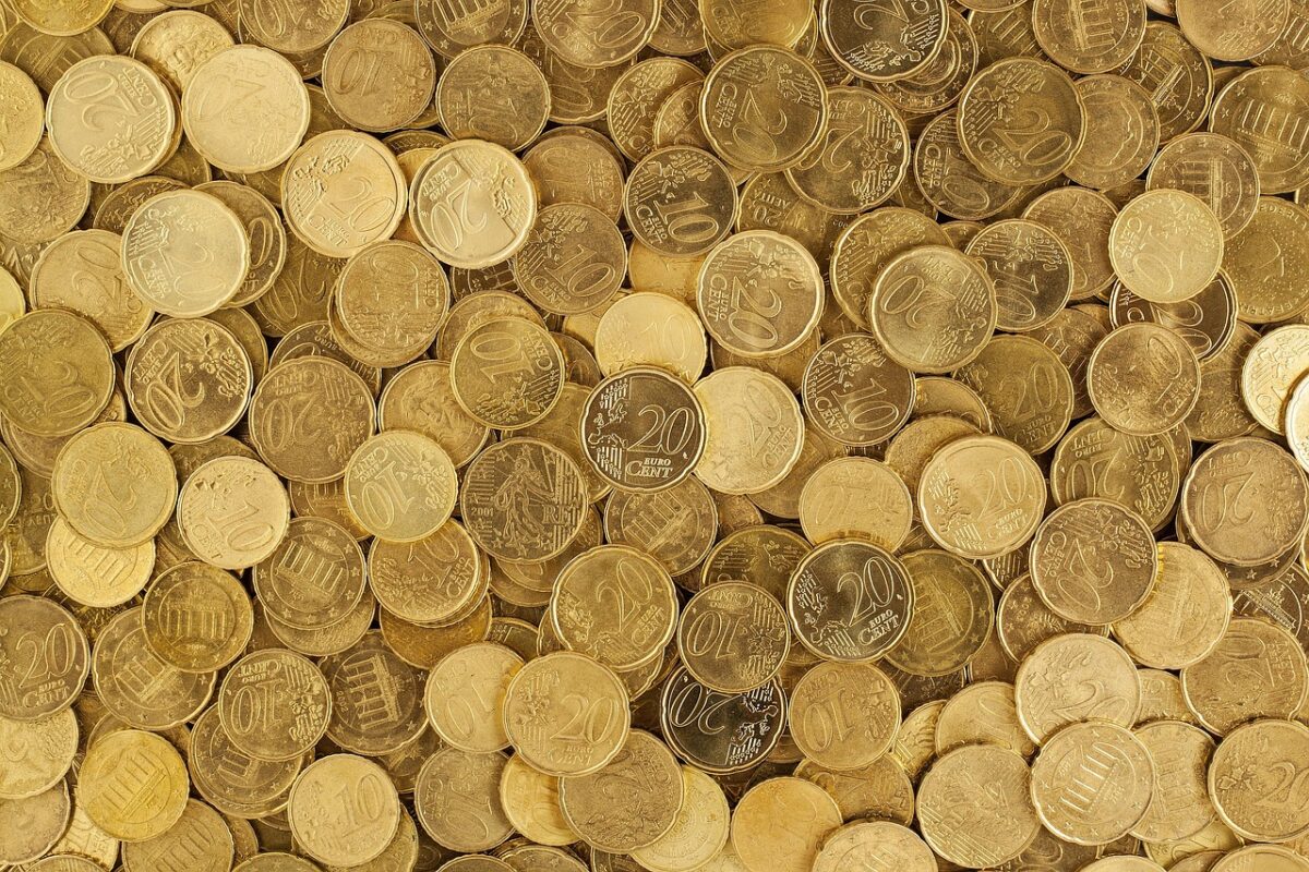 5 Zodiac Signs Enter Their Wealth & Abundance Era Before 2026 Ends