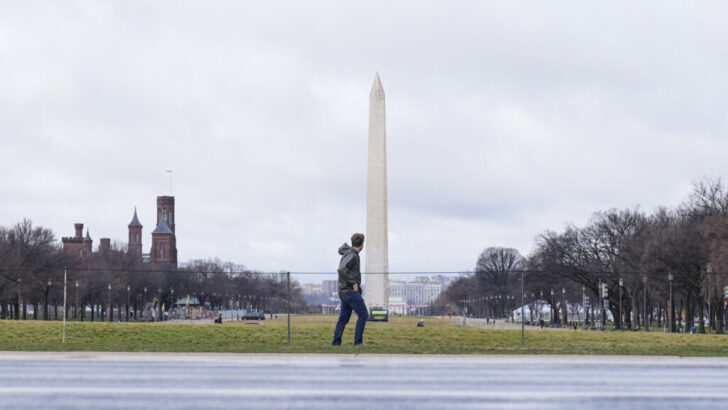 DC Braces for Gusty Winds and Sharp Temperature Drop This Sunday