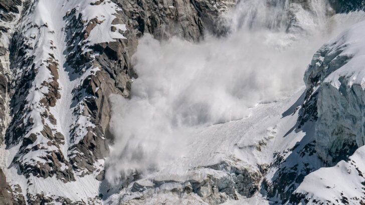 Fatal Avalanche in Washington State is A Stark Reminder of Winter&rsquo;s Dangers