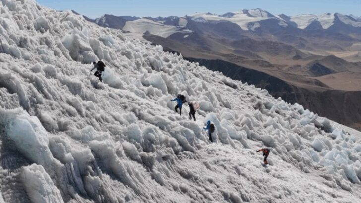 Race Against Melt: New Antarctic Vault Preserves Vital Ice Cores for Future Science