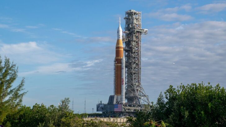 NASA&rsquo;s Artemis II Rocket Completes Rollout to Florida Launch Pad