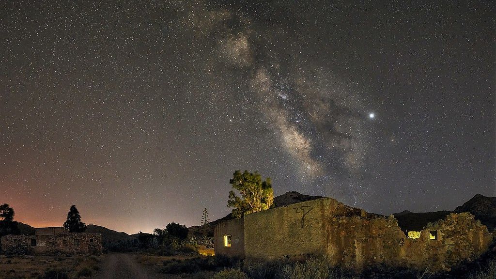 8 Darkest Places In The US To See The Milky Way