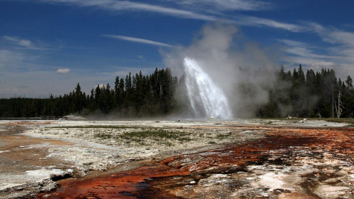 The Yellowstone Supervolcano Is a Disaster Waiting to Happen