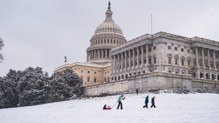 Wind Chills Plunge Below Zero in DC Area as Arctic Front Fuels High Winds