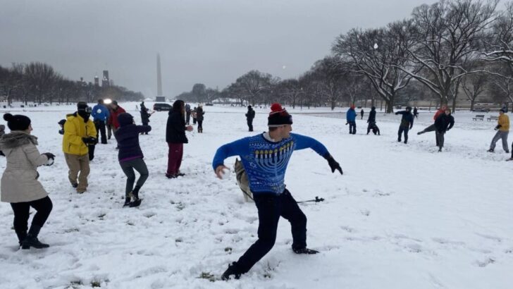 DC Region Braces for Weekend Storm with 1-6 Inches of Snow Possible Sunday