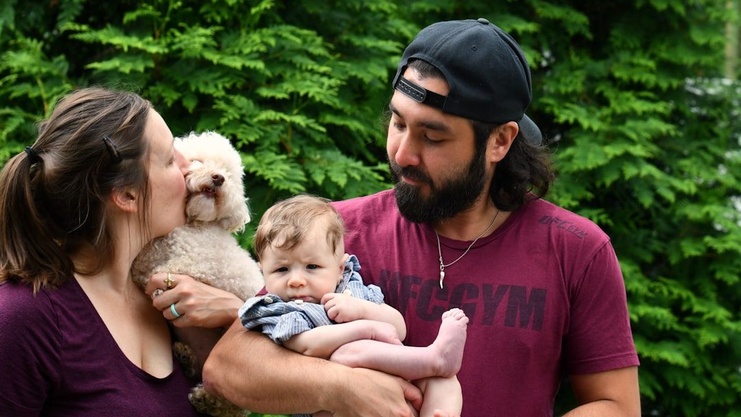 12 Amazing Dog Breeds That Are Unbelievably Gentle with Children