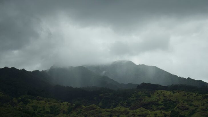 Hawaii Storms Deliver Record Downpours As Oahu and Maui Face Devastating Floods