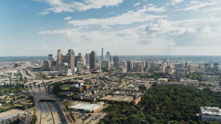 Cold Front Brings Chilly Weekend to Dallas with Chance of Rain