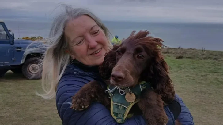 Coastguard Heroes Help Owner Reach Dog in Cliffside Rescue