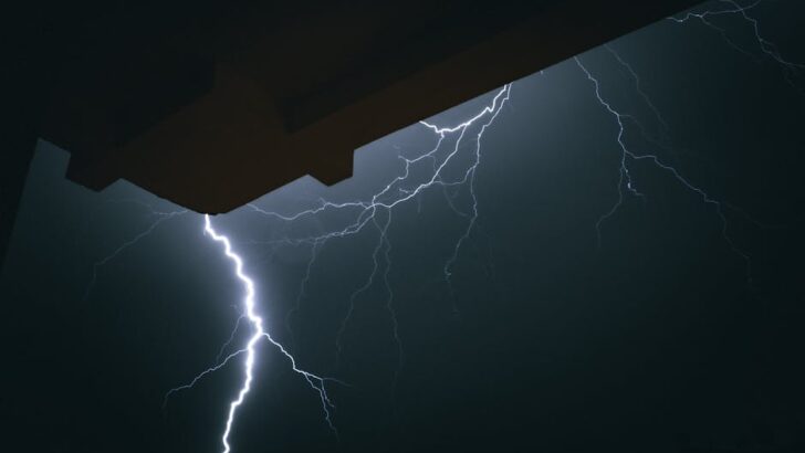Dangerous Thunderstorms Set to Sweep Across North Texas With Damaging Wind and Hail Alert