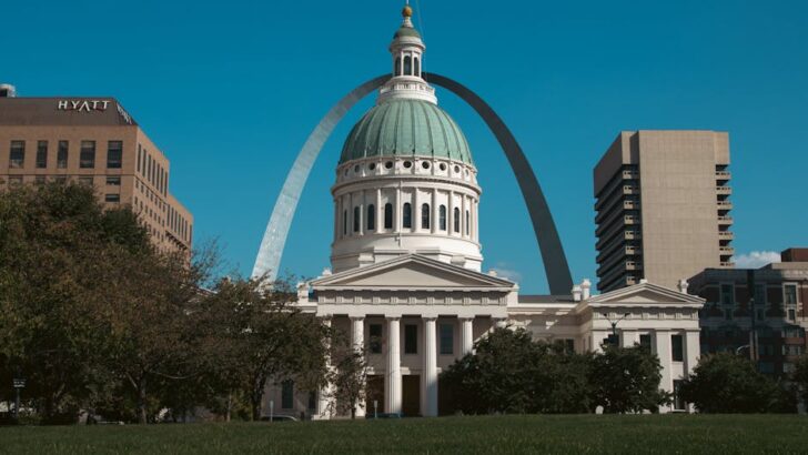 St. Louis Pleasant Sunday Warm-Up Precedes Chilly Monday Morning