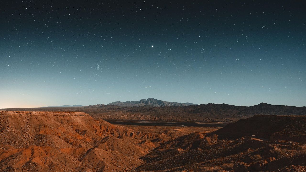 3 planets will put on a sky show in May - when and how to see them