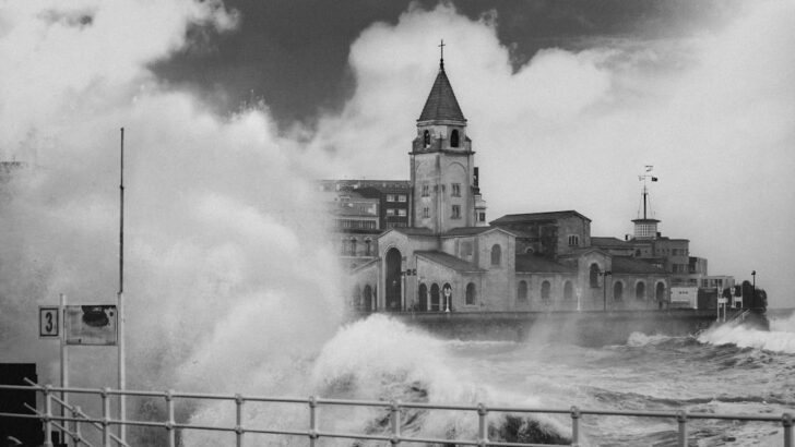 2026 Atlantic Hurricane Season Looms: June 1 Start Signals Potential Lull