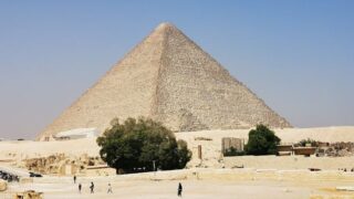 10 Amazing Facts About The Pyramids of Giza