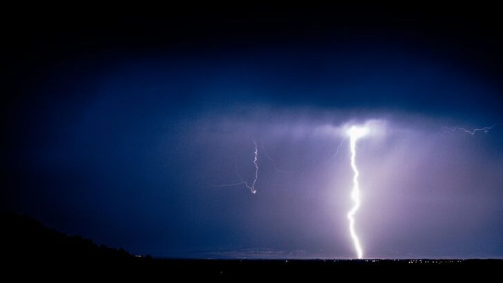 DC Region Braces for Severe Storms and Rapid Cool-Down During Evening Commute