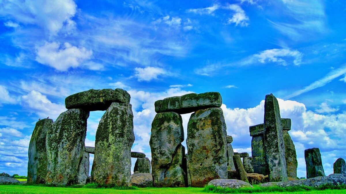 8 Times Ancient History and Prehistory Overlapped in Unexpected Ways