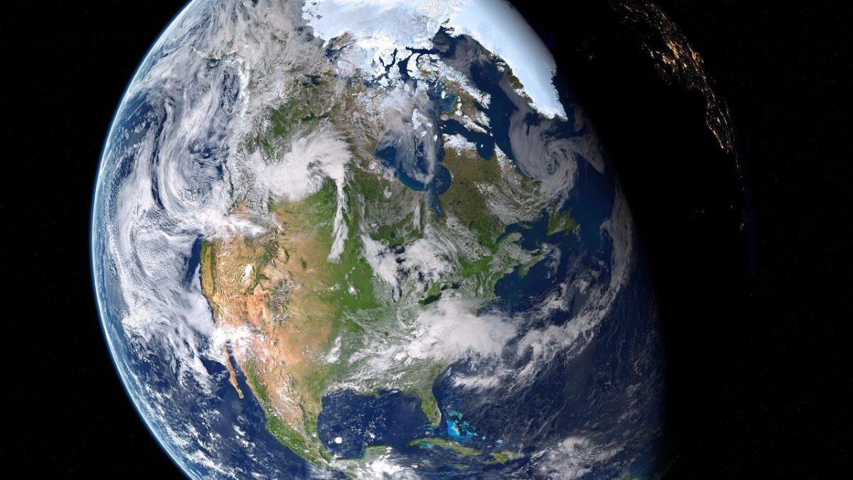 Geoscience Says Earth's Magnetic North Pole Covered a Historic 1,400-Mile Sprint Across the Arctic - and Navigation Systems Must Be Continuously Recalibrated Just to Remain Accurate
